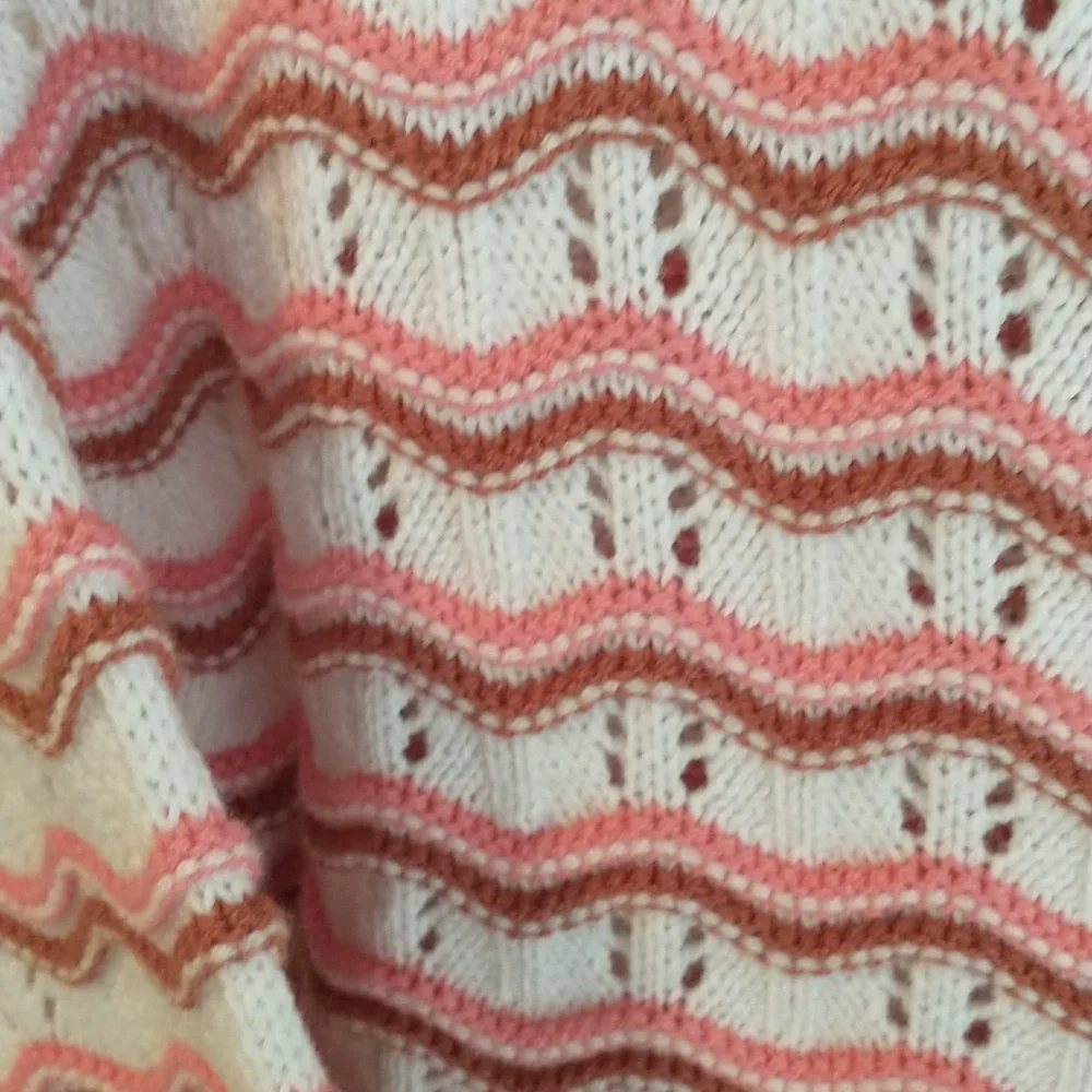 NWT Maurices Pink and Cream Women's Sweater, Size S, Hi-Lo Tunic - Picture 5 of 9